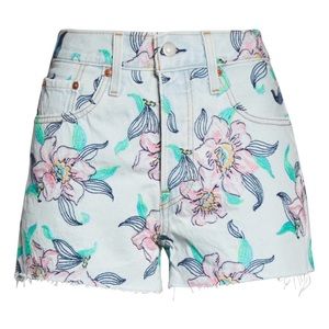 NWT Levi’s 501® High Rise Floral Shorts